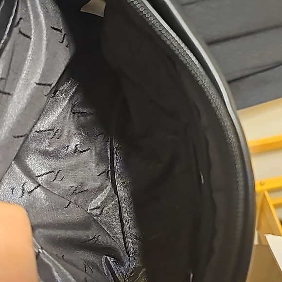 Simply Vera Vera Wang Black Faux Leather Laser Cut Out Crossbody Bag - Picture 4 of 5